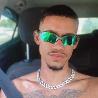 AndreAlwes's profile picture. Diferente do resto 🍸