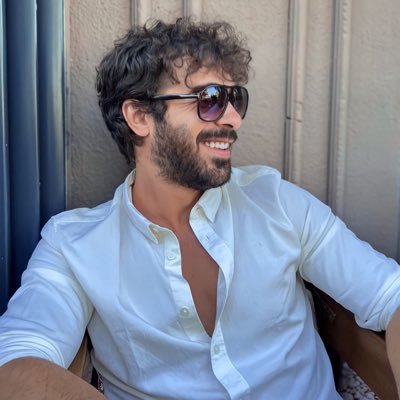xyusicim_'s profile picture. ”Kalplerimiz bir ❤ bitanesiniz.”