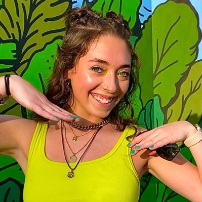 carolinerabiner's profile picture. 