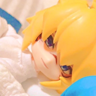 20↑ フィギュアやドールが好きな人のアカウント。腐向けは鍵垢。所持≠支持。ドールお披露目タグ→#さざれっ子 自宅ドールの詳細→ https://t.co/KayLKmOLTO質問とか→https://t.co/J5V0Wxw3KQ