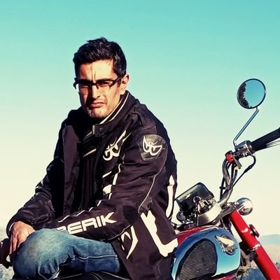 khalid_y9's profile picture. Don't follow majority. Follow the truth. Hazrat Imam Ali (a.s)