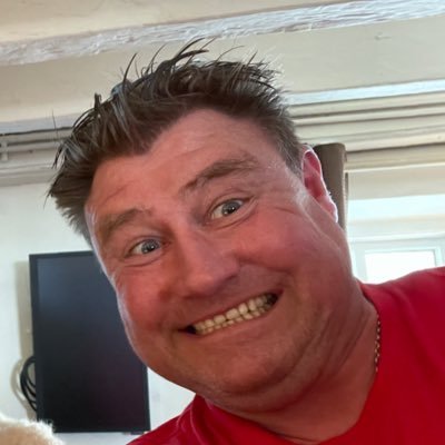 Business Owner , Nottingham FOReST fan , Openwater Swi🏊‍♂️🏊‍♂️er , married to Jane and love my Dog , also a professional IDIOT
