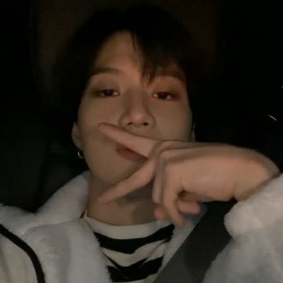 #TAEMIN : sometimes i just need to take a fat dump