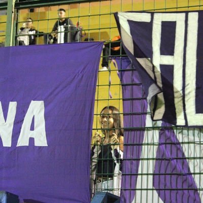 Casi me llamo Clara Victoria Violeta.
Al final soy Paula.