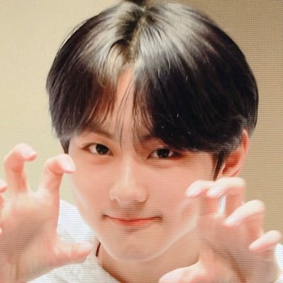 ikisslhc's profile picture. @MlAWWIE