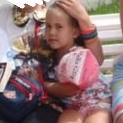 evepangb0urne's profile picture. hi