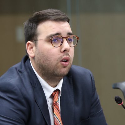 Abogado y politólogo. Doctorando en Derecho Constitucional por la @uescuelalibre. Ms en Acción Política en la @ufvmadrid