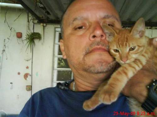 DonesJuan's profile picture. I have no heart to lie,I can't pretend a stranger is a long-awaited friend...!