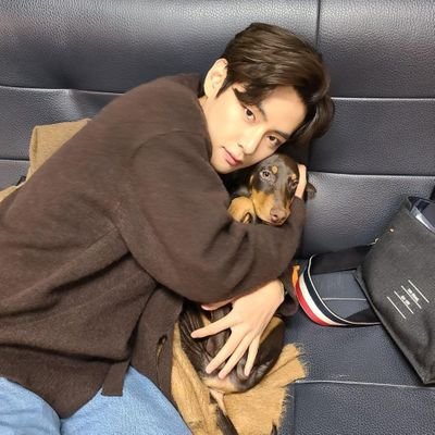 manifest285wins's profile picture. My previous account @.manifest28wins and new account @.manifest28wins2 got sus. :(((. Please don't reroll me. I'm not a multi :((