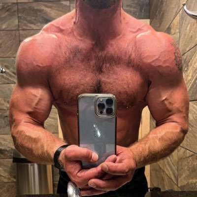 adult performer, musician, fitness 💪 https://t.co/UV3cJJx0ia 🌶️ https://t.co/qsmcnEuvSi @raging_stallion