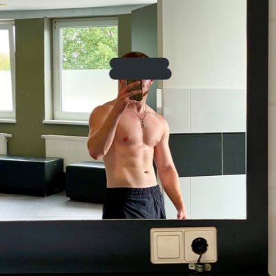 1Xrca's profile picture. Будешь много знать будешь плохо спать.