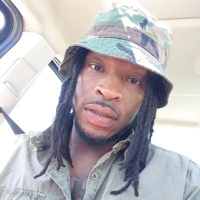 Rod Penn Rapper Singer Songwriter #216 #Cleveland #HipHop Dreams Don't Die Check out my soundcloud link below
IG@Freshpofcleveland
