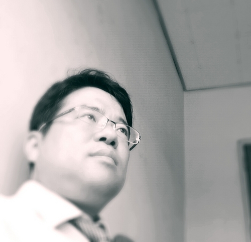 lcjdodo's profile picture. 하얀 목련은 저를 위해 까맣게 타고○●○●검은 연탄은 남을 위해 하얗게 타네●○●○