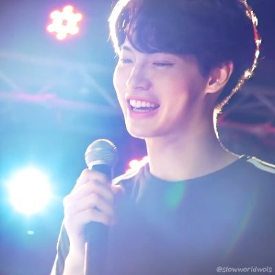 BWPH1LE_'s profile picture. hold on.