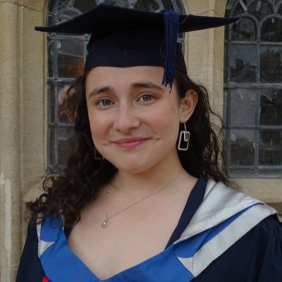 She/ Her 🏳️‍🌈 Equality Officer at Bath Spa, BA English Literature and Drama📚 MA Arts Management 👩🏻‍🎓 Trustee at @poundarts 🎭 All views are my own ✨