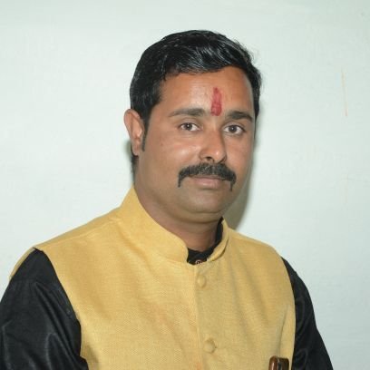 कुंवर देवेंद्र सिंह चावड़ा निपानियां जिला प्रभारी श्री राष्ट्रीय राजपुत करणी सेना , जिला अध्यक्ष राष्ट्रीय हिंदू संगठन राष्ट्रीय हित सर्वपरी