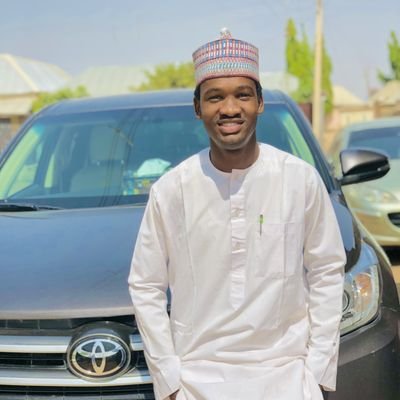 Allah is my only hope 🤲🏽
 Without him,I am nothing...
Sociologists 🎓 
 Hala Madrid 🤍