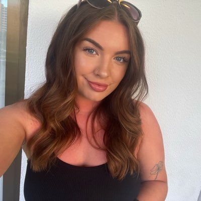 dionedwards678's profile picture. 24 | c'est la vie