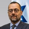 ZviHauser's profile picture. סגן יו״ר הכנסת בכנסת ה-24, יושב ראש ועדת החוץ והבטחון בכנסת ה-23 . מזכיר הממשלה ה-16. אבא של מיכאל ויואב. מוזמנים לעקוב גם באינסטגרם: @zvihauser