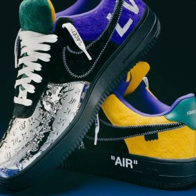 Vuitton Nike Air Force 1 売ります

カラーはプロフィール画像のとおりパッチワーク
サイズは5.5