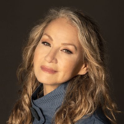The official X account of Joan Osborne.
Listen to the new album “Nobody Owns You”