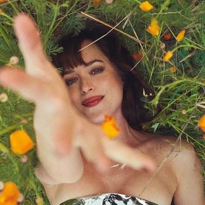 FAN ACCOUNT dedicated to actress, activist, director and #TeaTimePictures founder DAKOTA JOHNSON ▪ Next: TLD - Persuasion - Am I Ok? - CCRM - Rodeo Queens ✨