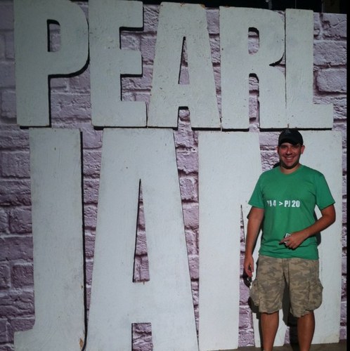 jeddeth's profile picture. music, Pearl Jam, Dave Matthews Band, Biffy Clyro, Snow Patrol, Swiftie, Jenny Lewis, music biz, running, radio 1, sirius, and tomfoolery