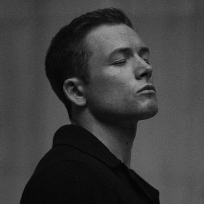 always here with photo and video archive of actor and singer taron david egerton | почитать новости на русском языке: https://t.co/RYZjD68iXp.