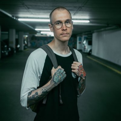 German Tattoo Artist and professional Mangaka for Carlsen Manga