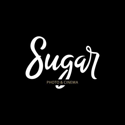 Formo parte del equipo Sugar Photo and Cinema, dónde se busca crear memorias visuales de uno de los días más importantes de tu vida: La boda.