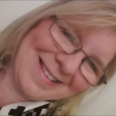 Twinsforever321's profile picture. 