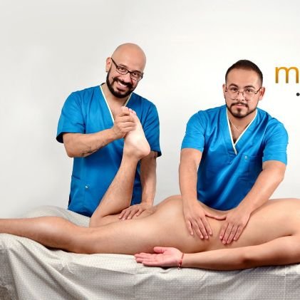 ven y relájate con nosotros solo necesitas agendar y listo ☺️ terapia relajante y descontracturante
📱5616982761