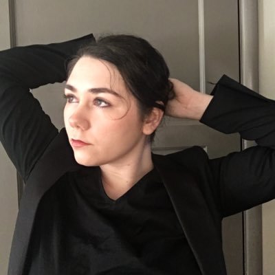 Proofreader | Book blogger and reviewer | Writer | she/her | LGBTQ+