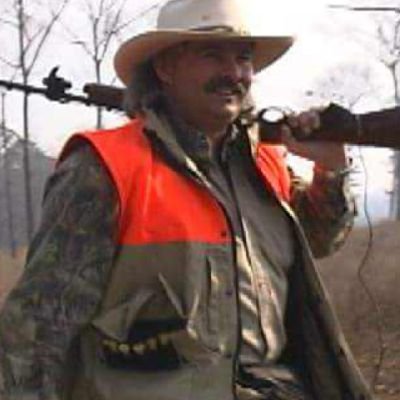 dd102597226's profile picture. Just a good Ole country boy
#  REAGAN Maga,
God, my dad, George Patton,John Wayne .