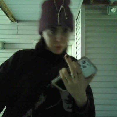 jeffgordolevitt's profile picture. narrowly escaped catholic school