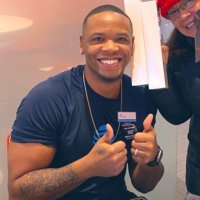 Ron (@leronjames14) 's Twitter Profile