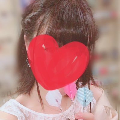 ダーツ始めました🎯💞 Rt3まだまだ練習中です✨今年21歳になる大学生！オススメのダーツバーとか教えて欲しいです！スポーツもよくみます😍 仲良くしてもらえると嬉しいです💖