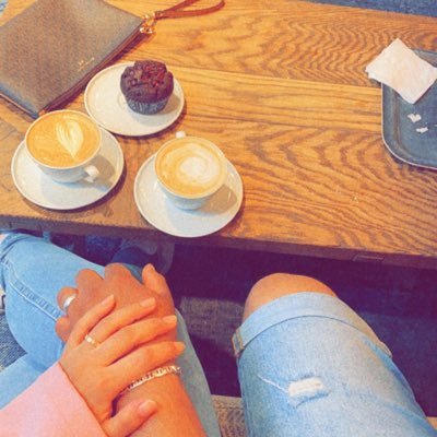 الحساب يُدار بواسطة مزاج صاحبة الحساب دون ترتيب لمحتوى يُرضيك