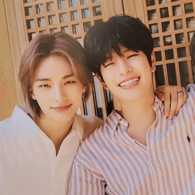 wow, my universe. #현진 + #승민 of #StrayKids. ultimate seunghwang content and updates #승황! —— creds to owners.