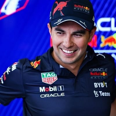 Memes, noticias y los más de Checo y la F1 🏎️