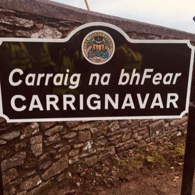 Outdoor heated pool in the village of Carraig na bhFear, only 10 minutes drive from Cork City, everyone welcome. Managed by @OliviaTrought #CarraignabhFearPool