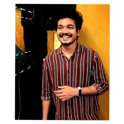 Aayu_18_'s profile picture. Student