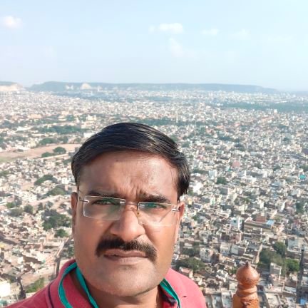 DSinghBargotya's profile picture. Enjoy every single moment