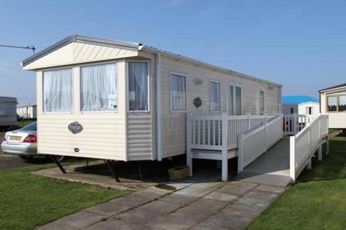 holiday_project's profile picture. A charity organisation providing low cost holidays to the unemployed, low income families, single parents, disabled, carers, and organised groups.