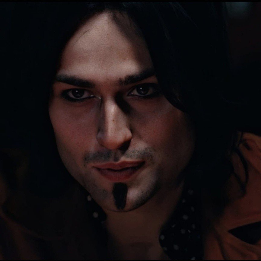 ⟅ ❒永; ૢ✧∘* ╱ ◞ 駛 、↬ Nikki Sixx ; ♚ 》𝑦𝑜𝑢𝑟 𝕸𝖆𝖏𝖊𝖘𝖙𝖞⠀「 」𝐊𝐈𝐍𝐆 𝐎𝐅 𝐕𝐈𝐂𝐄 ⸺ ༄ ♱ ☙ Nothing happens, I'm addicted to everything. Mi vida @IndiaKastro