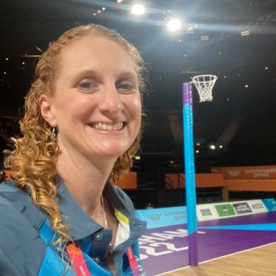 Ambassador Manager @alzheimerssoc. Former Donor Relations Officer @LeedsAlumni @UniversityLeeds. Netball player, umpire and technical official. Views my own