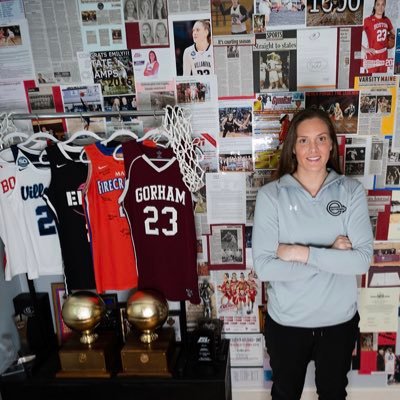 📖 || Published Author. ⛹🏻‍♀️ || Former D1 Athlete.    ©️ || CEO/FOUNDER OF @em_powerment_ 💻 || WEBSITE ⬇️