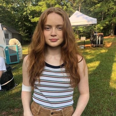 just_sadiesink's profile picture. 