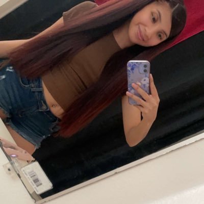 leahsmom_'s profile picture. lovin & livin life the way I want 🤷‍♀️