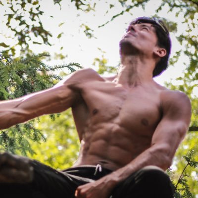 ValentinParkour's profile picture. Parkour Athlete based in Paris, Ninja Warrior Winner, @worldchasetag European Champion , Acrobat, and Gamer